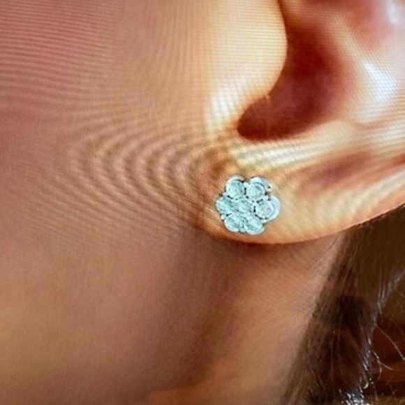 Effy Classic Sterling Silver Natural Diamond Bouquet Stud Earrings - Picture 8 of 8